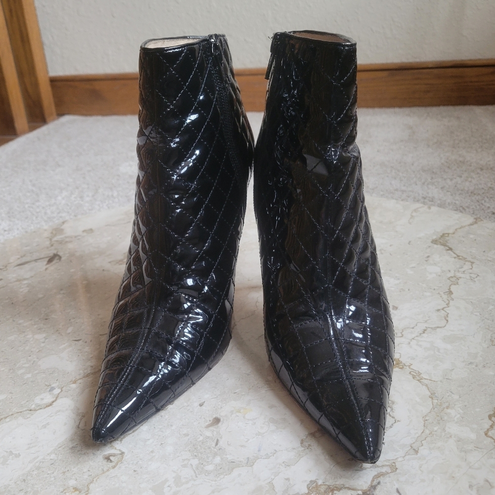 Boutique 9 Black Quilted Patent Leather Ankle Booties 8.5